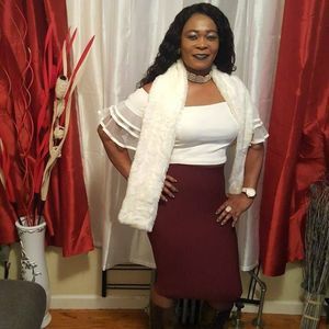 Meet your Posher, Sylvia